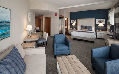 Bay Club Hotel & Marina