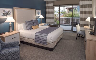 Bay Club Hotel & Marina