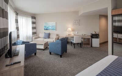 Bay Club Hotel & Marina