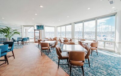 Bay Club Hotel & Marina