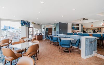 Bay Club Hotel & Marina