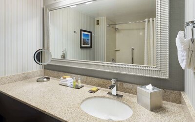 DoubleTree by Hilton San Diego - Del Mar