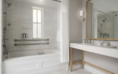 Beach Village at The Del, LXR Hotels & Resorts