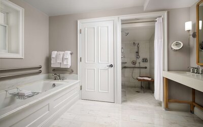 Beach Village at The Del, LXR Hotels & Resorts