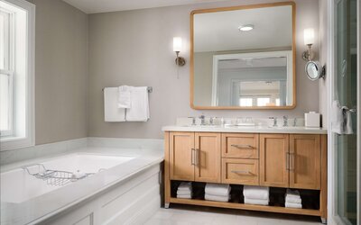 Beach Village at The Del, LXR Hotels & Resorts