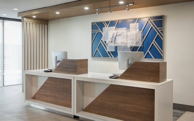 Holiday Inn Express Dallas Medical-Market Center by IHG
