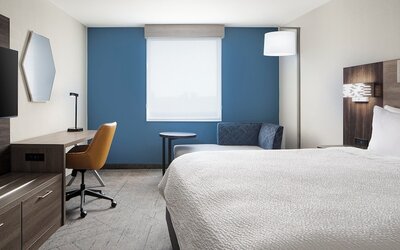 Holiday Inn Express Dallas Medical-Market Center by IHG
