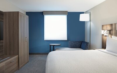 Holiday Inn Express Dallas Medical-Market Center by IHG