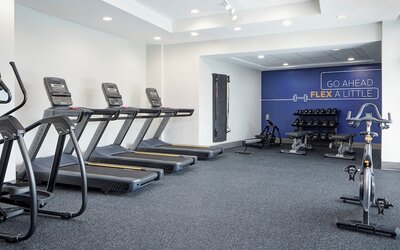 Holiday Inn Express Dallas Medical-Market Center by IHG
