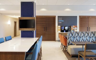 Holiday Inn Express Dallas Medical-Market Center by IHG