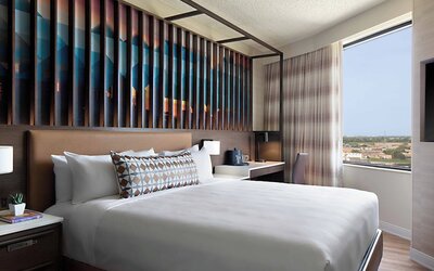 Renaissance Dallas Hotel