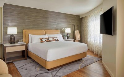Renaissance Dallas Hotel