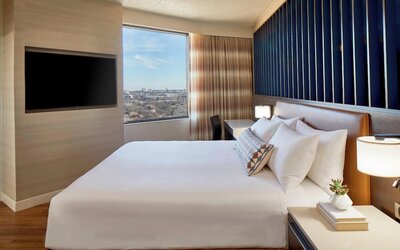 Renaissance Dallas Hotel