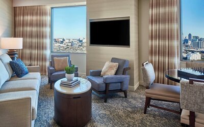 Renaissance Dallas Hotel