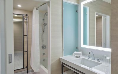 Renaissance Dallas Hotel