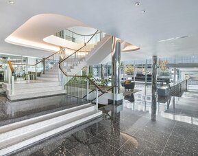 The Statler Dallas Curio Collection By Hilton