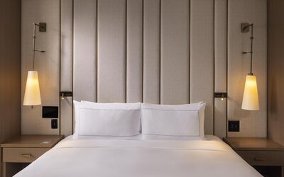 The Statler Dallas Curio Collection By Hilton