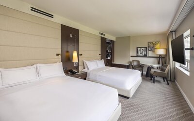 The Statler Dallas Curio Collection By Hilton