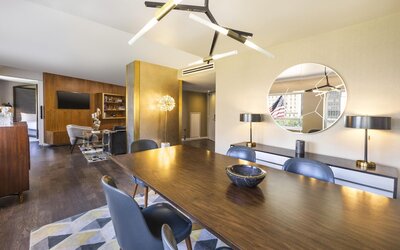 The Statler Dallas Curio Collection By Hilton