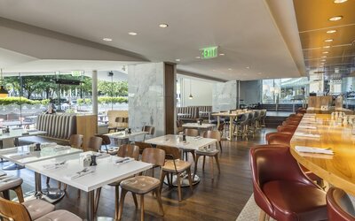 The Statler Dallas Curio Collection By Hilton