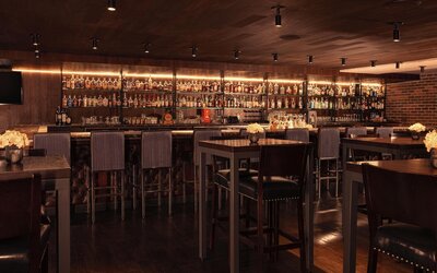 The Statler Dallas Curio Collection By Hilton