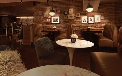 The Statler Dallas Curio Collection By Hilton