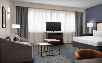 Homewood Suites by Hilton Dallas Downtown, TX