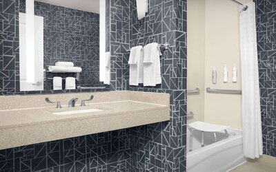 Homewood Suites by Hilton Dallas Downtown, TX