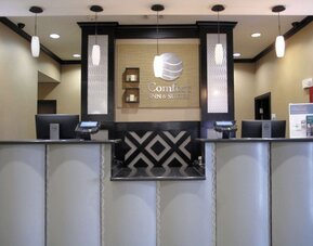 Comfort Inn & Suites Dallas Medical - Market Center