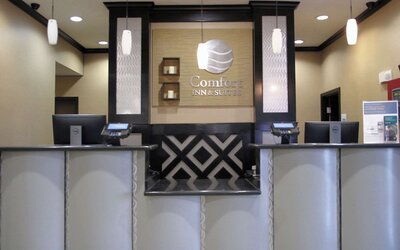 Comfort Inn & Suites Dallas Medical - Market Center