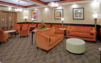 Comfort Inn & Suites Dallas Medical - Market Center