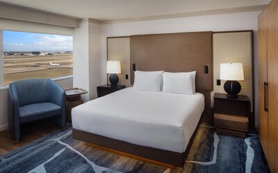 Grand Hyatt DFW - Connected to the airport