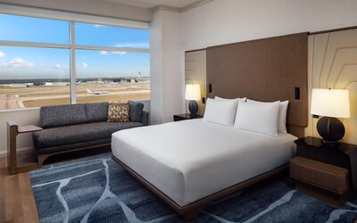 Grand Hyatt DFW - Connected to the airport