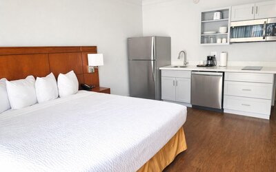 Hawthorn By Wyndham Dallas Love Field Airport