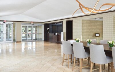 DoubleTree by Hilton Dallas - Market Center
