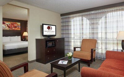 DoubleTree by Hilton Dallas - Market Center