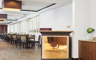 DoubleTree by Hilton Dallas - Market Center