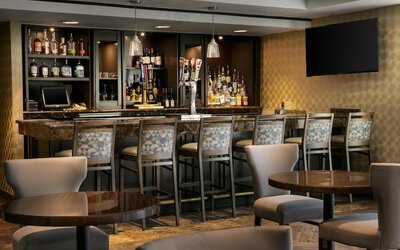 DoubleTree by Hilton Dallas - Market Center