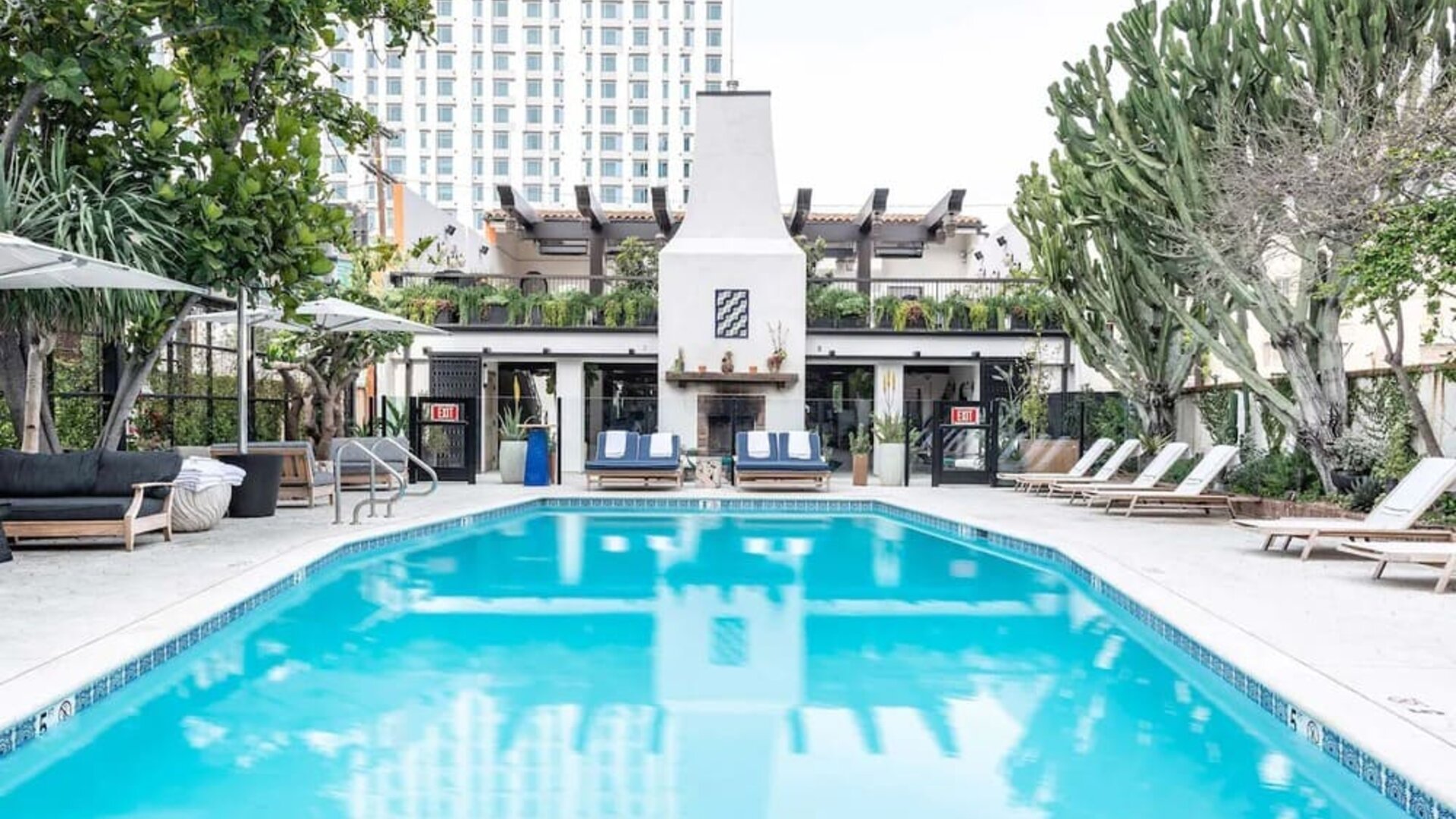 Large outdoor pool at Hotel Figueroa.