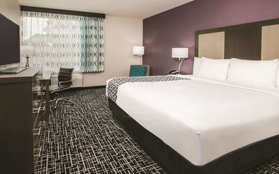 La Quinta Inn & Suites by Wyndham Dallas - Richardson