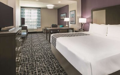 La Quinta Inn & Suites by Wyndham Dallas - Richardson