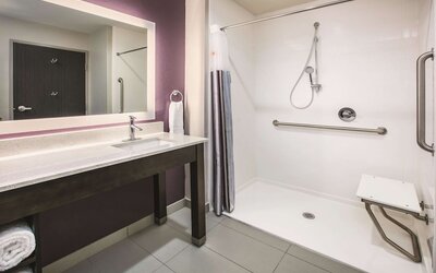 La Quinta Inn & Suites by Wyndham Dallas - Richardson