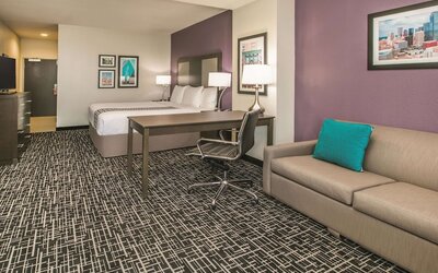 La Quinta Inn & Suites by Wyndham Dallas - Richardson