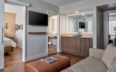Sheraton Suites Market Center Dallas