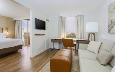 Sheraton Suites Market Center Dallas