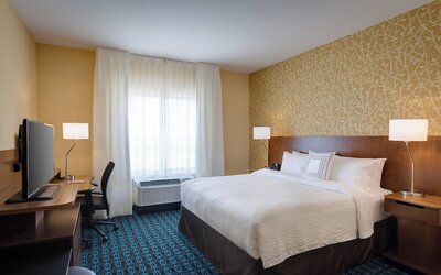 Fairfield Inn & Suites Dallas West/i-30