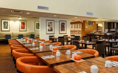 Hilton Garden Inn Dallas/Market Center