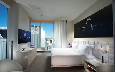 HALL Arts Hotel, Dallas, Autograph Collection