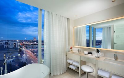 HALL Arts Hotel, Dallas, Autograph Collection
