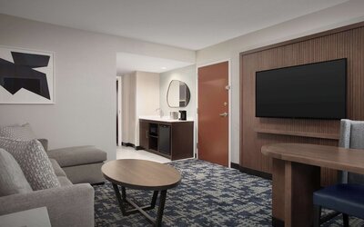 Embassy Suites by Hilton Dallas Near the Galleria
